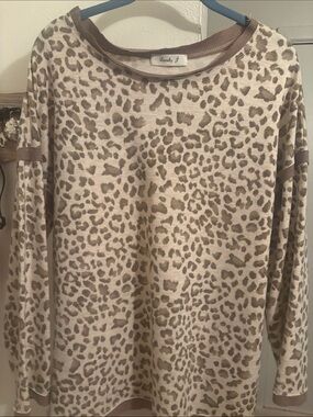 Lovely J Beige Leopard Print Long Sleeve Sweatshirt
